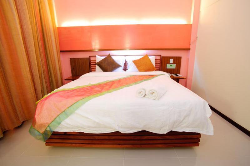 Much-Che Manta Boutique Hotel Udon Thani Ruang foto